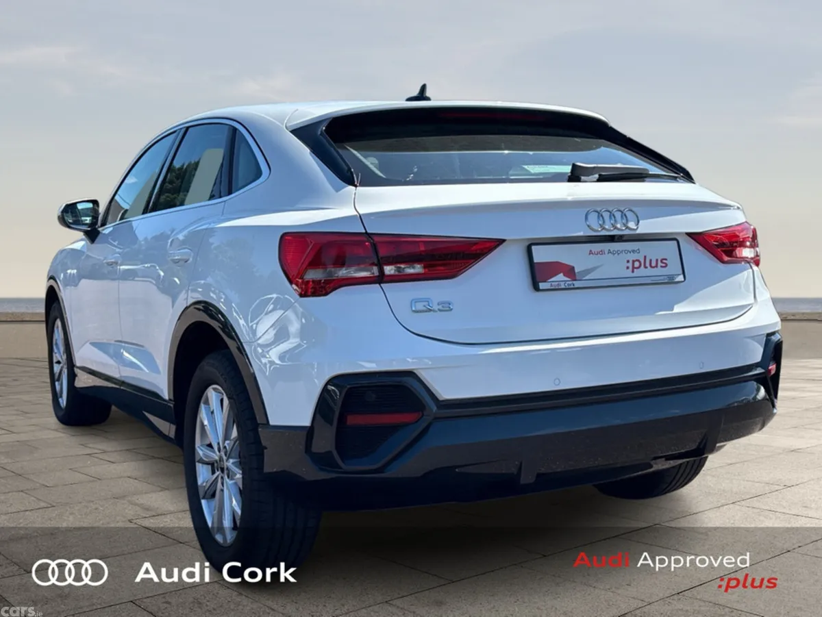 Audi Q3 SUV, Petrol, 2024, White