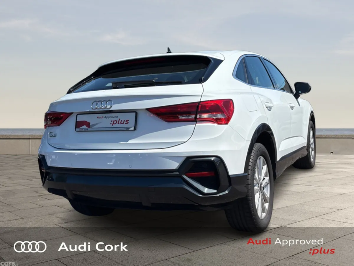 Audi Q3 SUV, Petrol, 2024, White