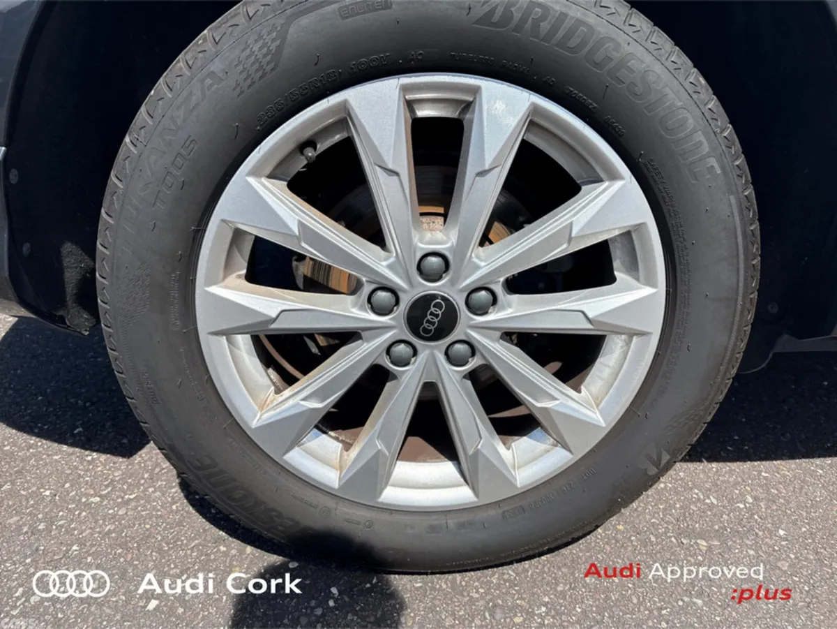 Audi Q3 SUV, Petrol, 2024, White