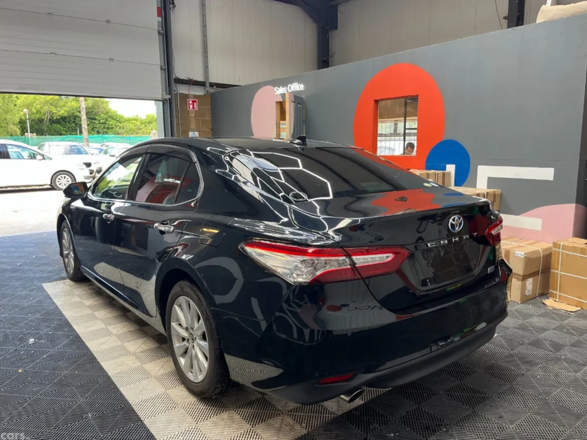 Toyota Camry Saloon, Petrol, 2020, Black