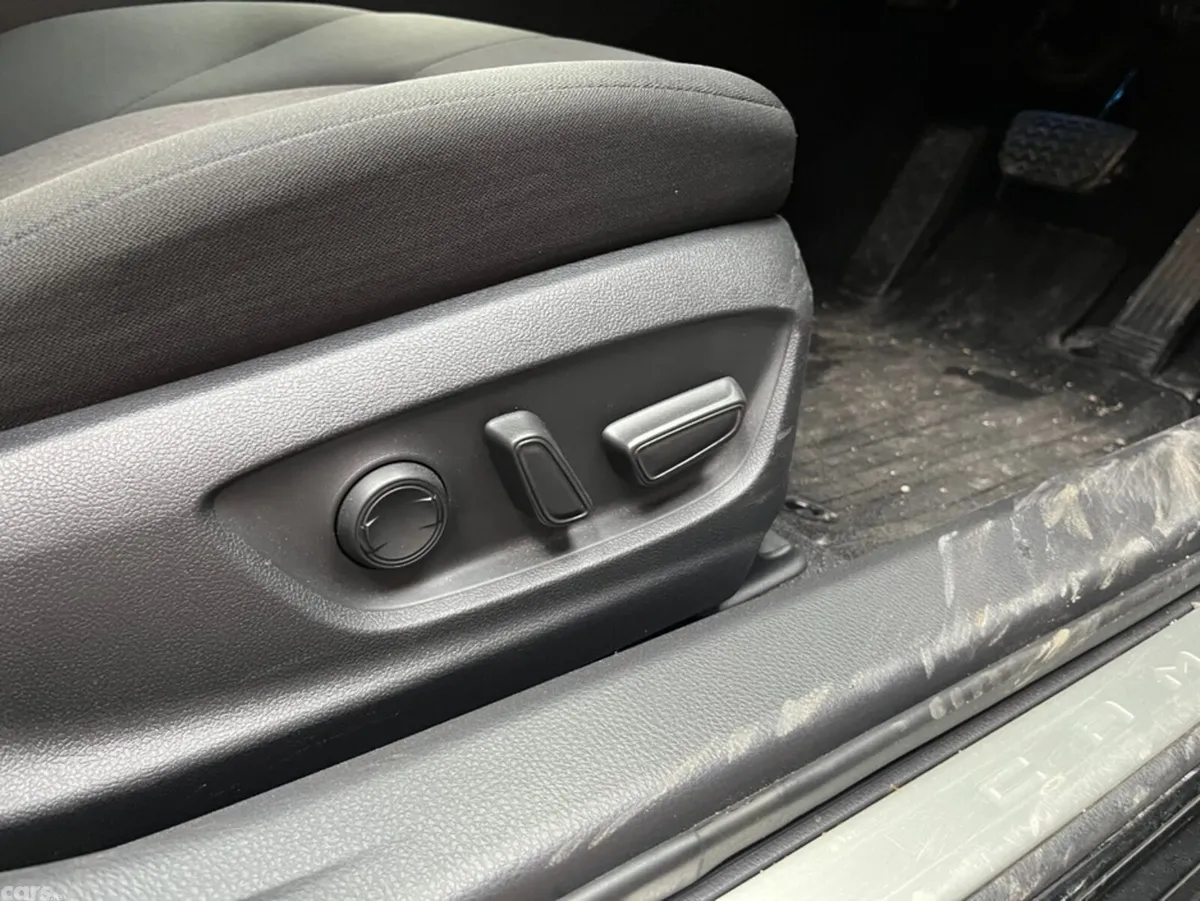 Toyota Camry Saloon, Petrol, 2020, Black