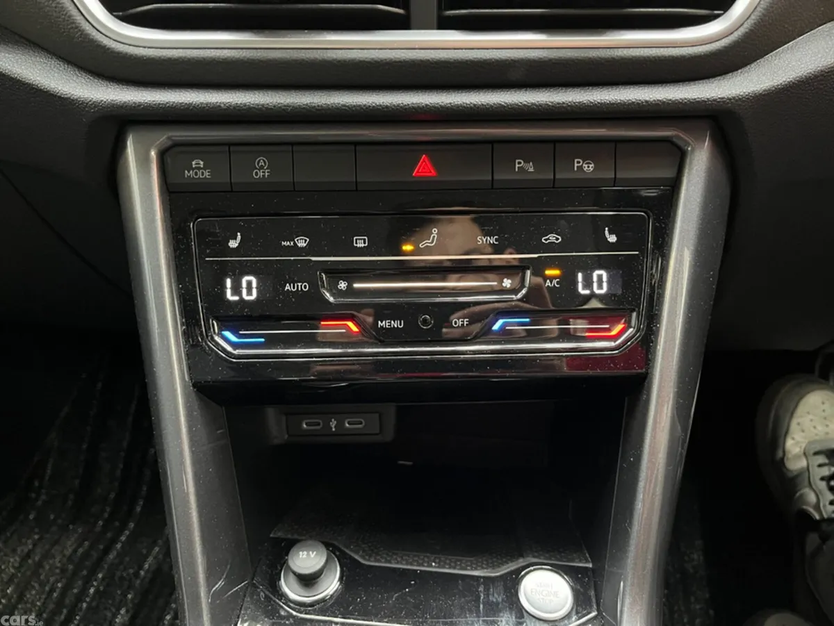 Volkswagen T-Roc SUV, Diesel, 2024, White
