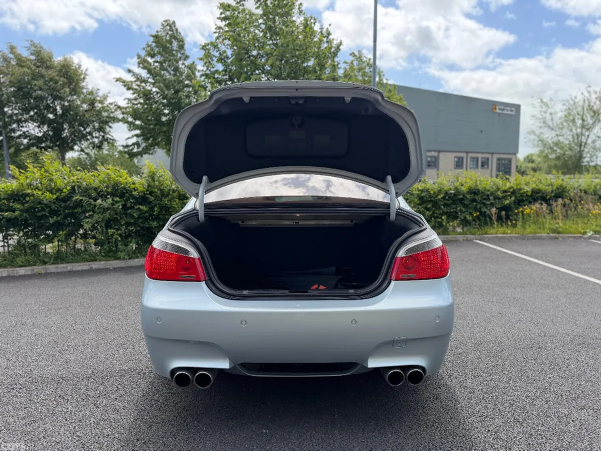 BMW M5 Saloon, Petrol, 2005, Silver