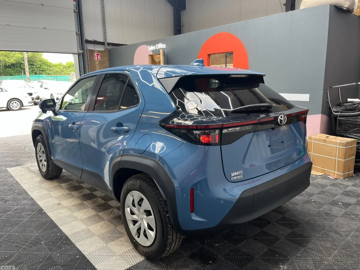 Toyota Yaris Cross SUV, Petrol, 2021, Blue