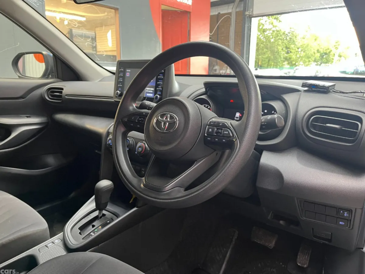 Toyota Yaris Cross SUV, Petrol, 2021, Blue