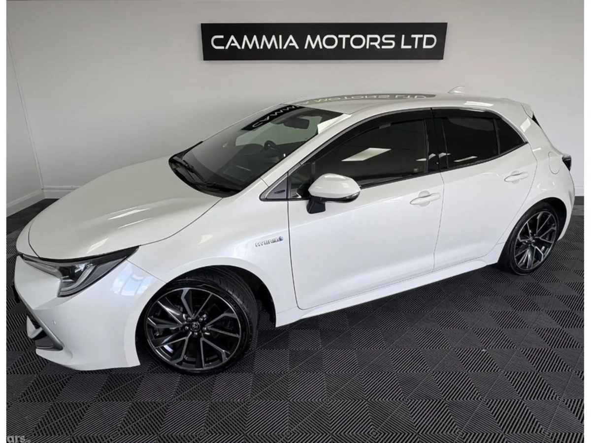Toyota Corolla Hatchback, Petrol Hybrid, 2019, White