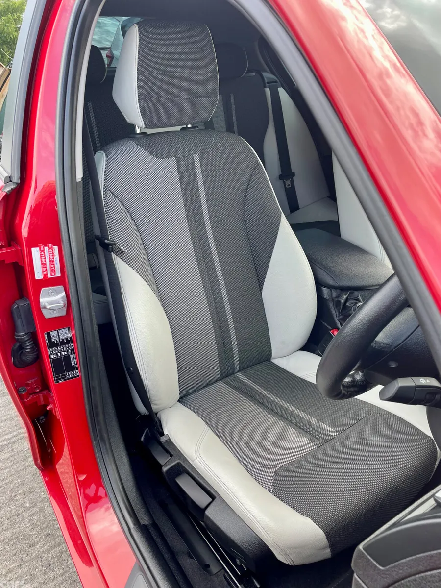 BMW 1-Series Hatchback, Diesel, 2018, Red