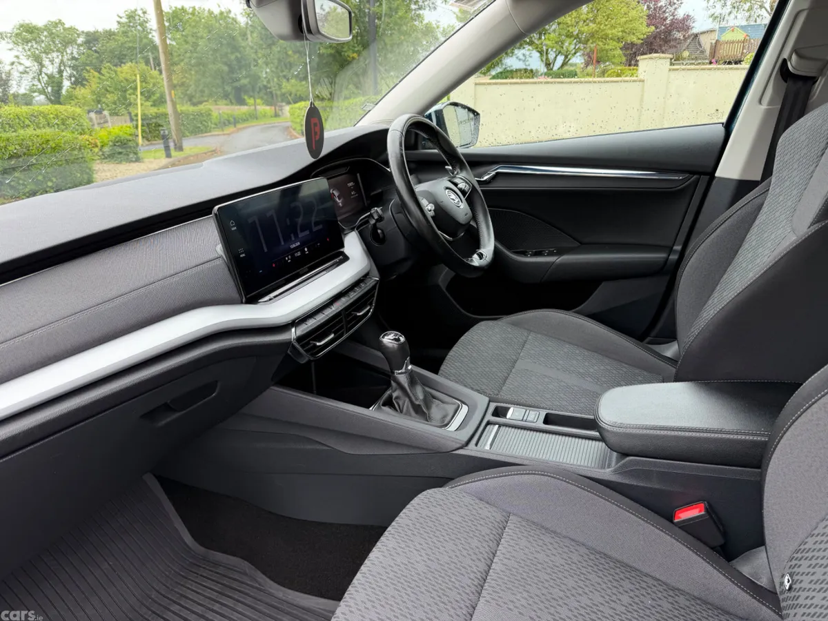 Skoda Octavia Saloon, Diesel, 2021, Blue