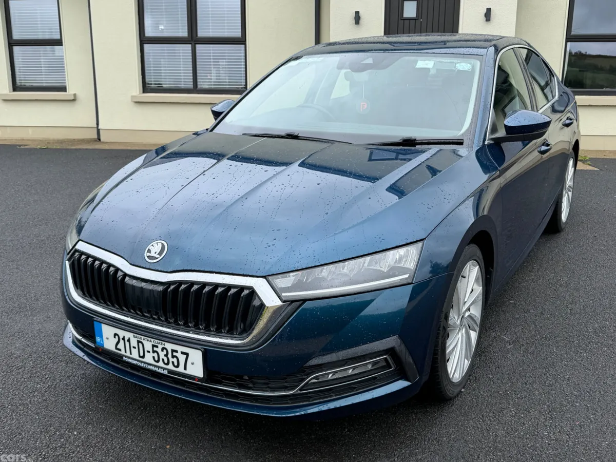 Skoda Octavia Saloon, Diesel, 2021, Blue