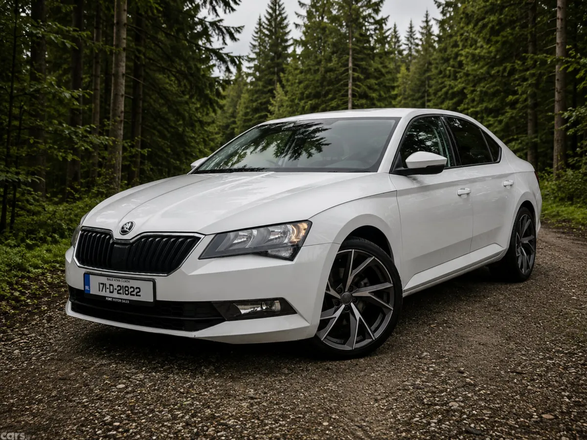 Skoda Superb Saloon, Diesel, 2017, White