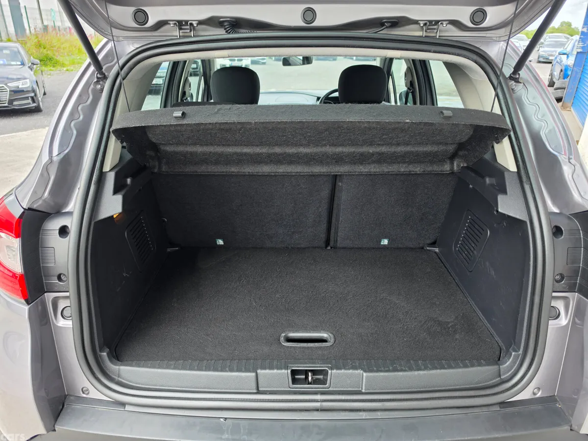 Renault Captur Hatchback, Diesel, 2018, Grey