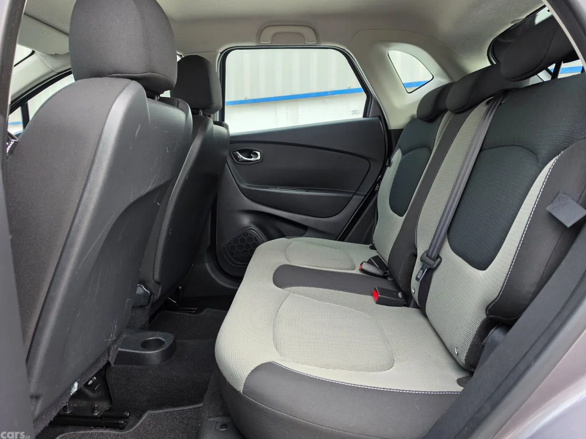 Renault Captur Hatchback, Diesel, 2018, Grey