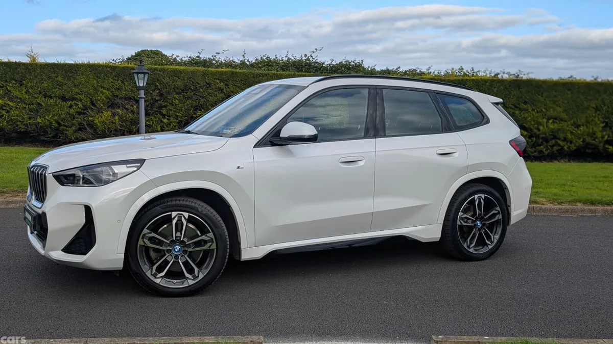 BMW iX1 Estate, Electric, 2023, White
