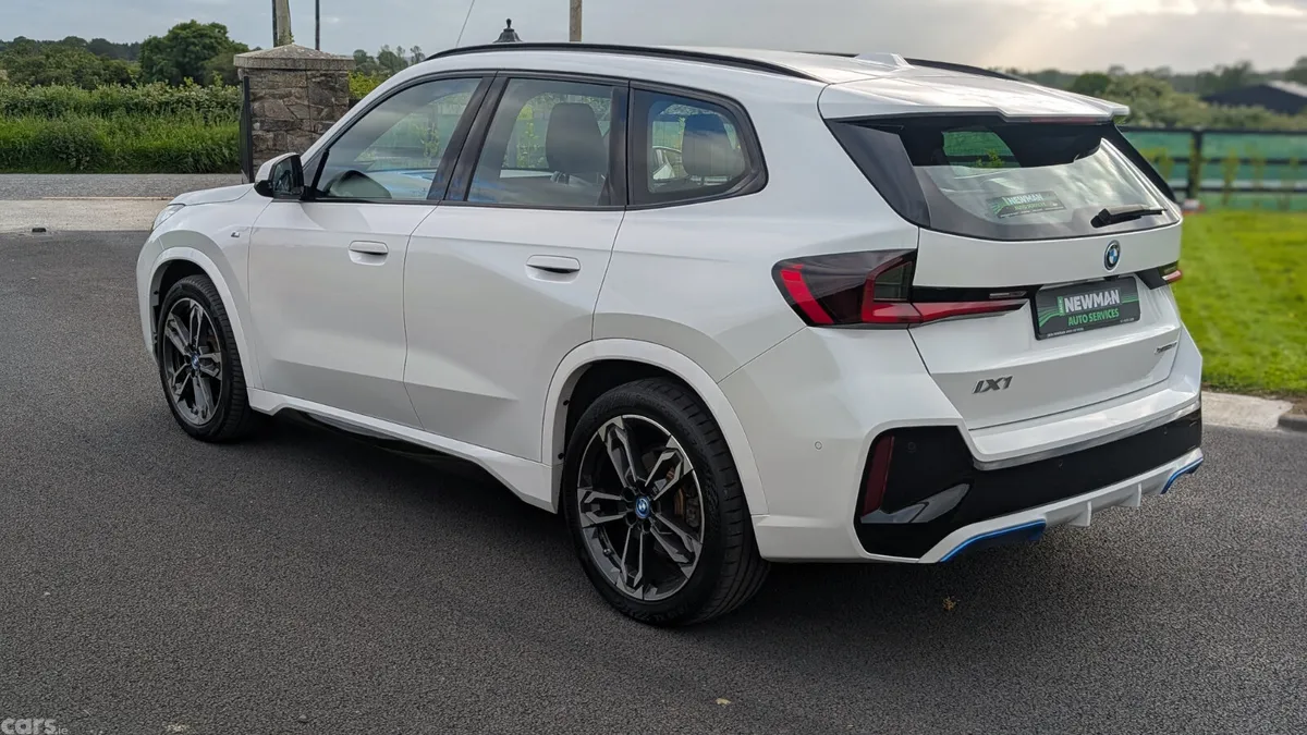 BMW iX1 Estate, Electric, 2023, White
