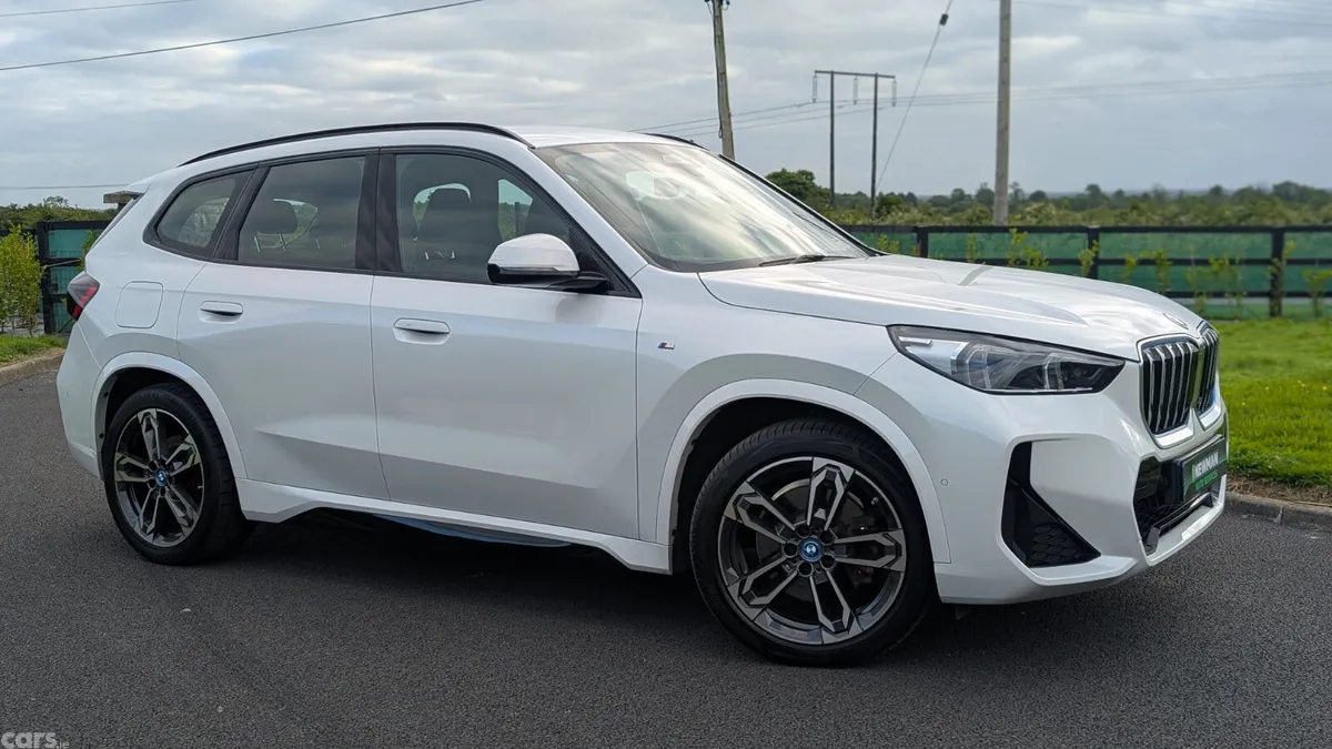 BMW iX1 Estate, Electric, 2023, White