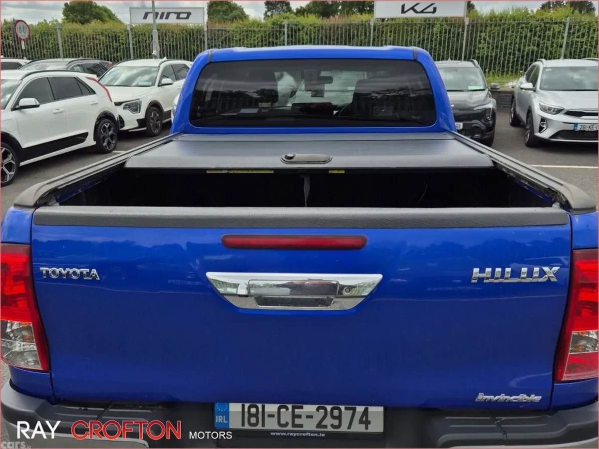Toyota Hilux MPV, Diesel, 2018, Blue