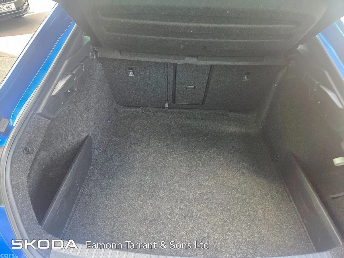 Skoda Octavia Saloon, Diesel, 2021, Blue
