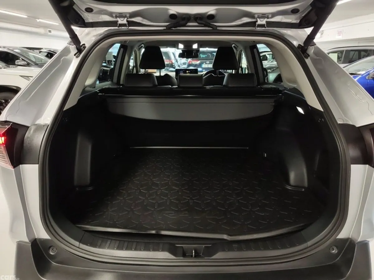 Toyota RAV4 SUV, Petrol Hybrid, 2022, Silver