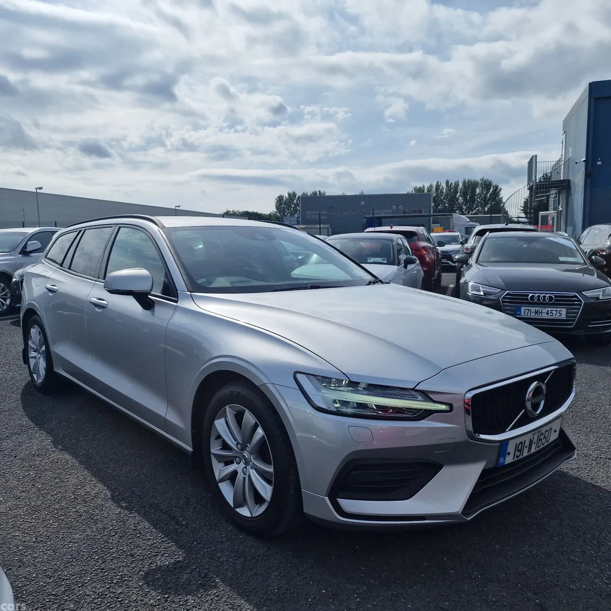 Volvo V60 Estate, Diesel, 2019, Grey