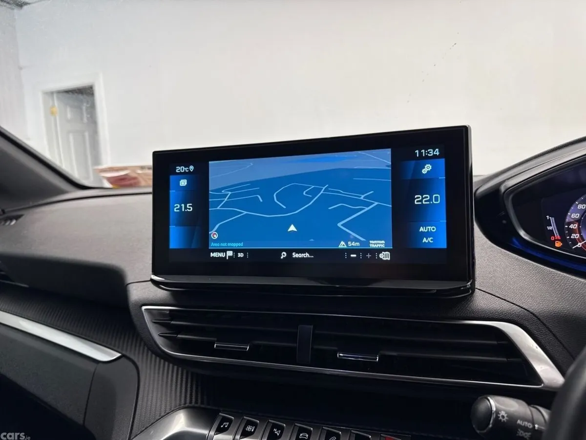 Peugeot 5008 MPV, Diesel, 2024, Blue