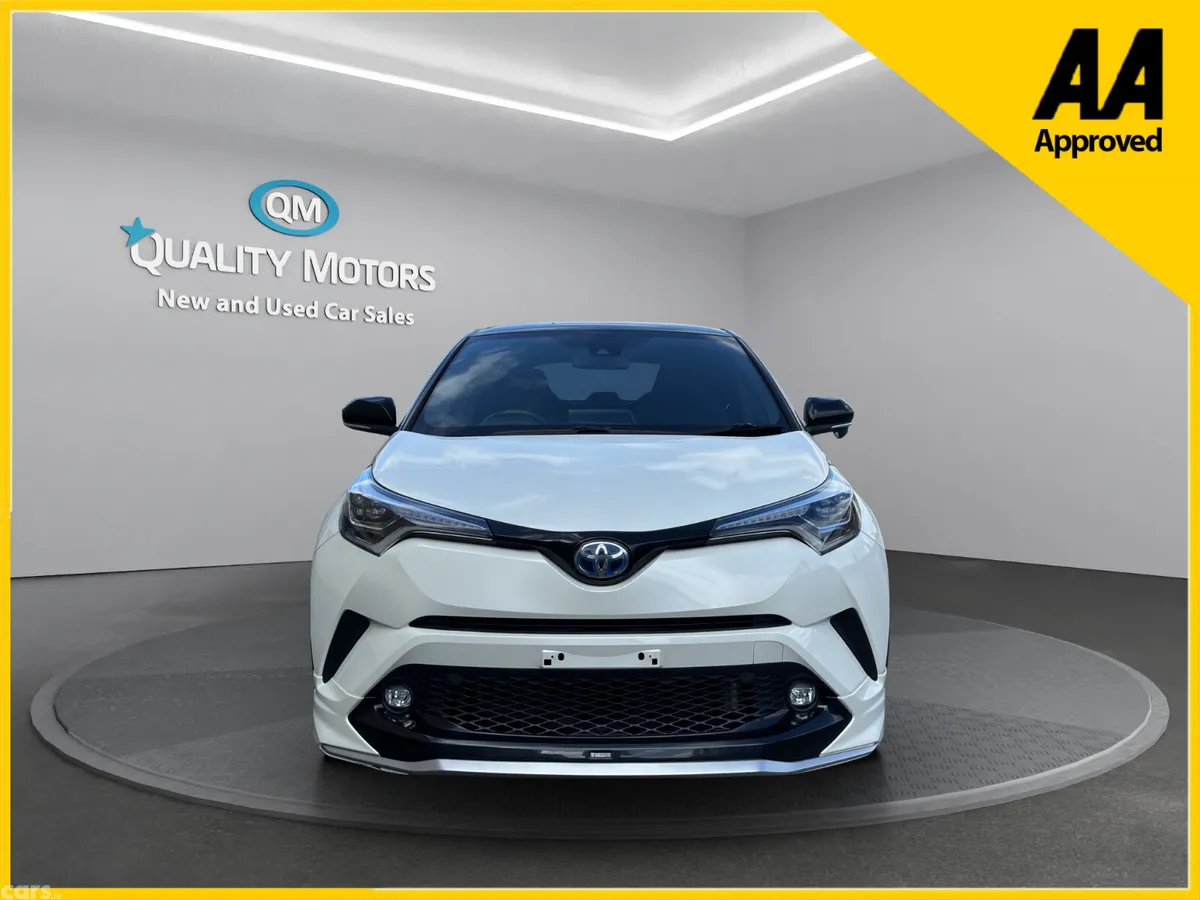 Toyota C-HR SUV, Petrol Hybrid, 2019, White