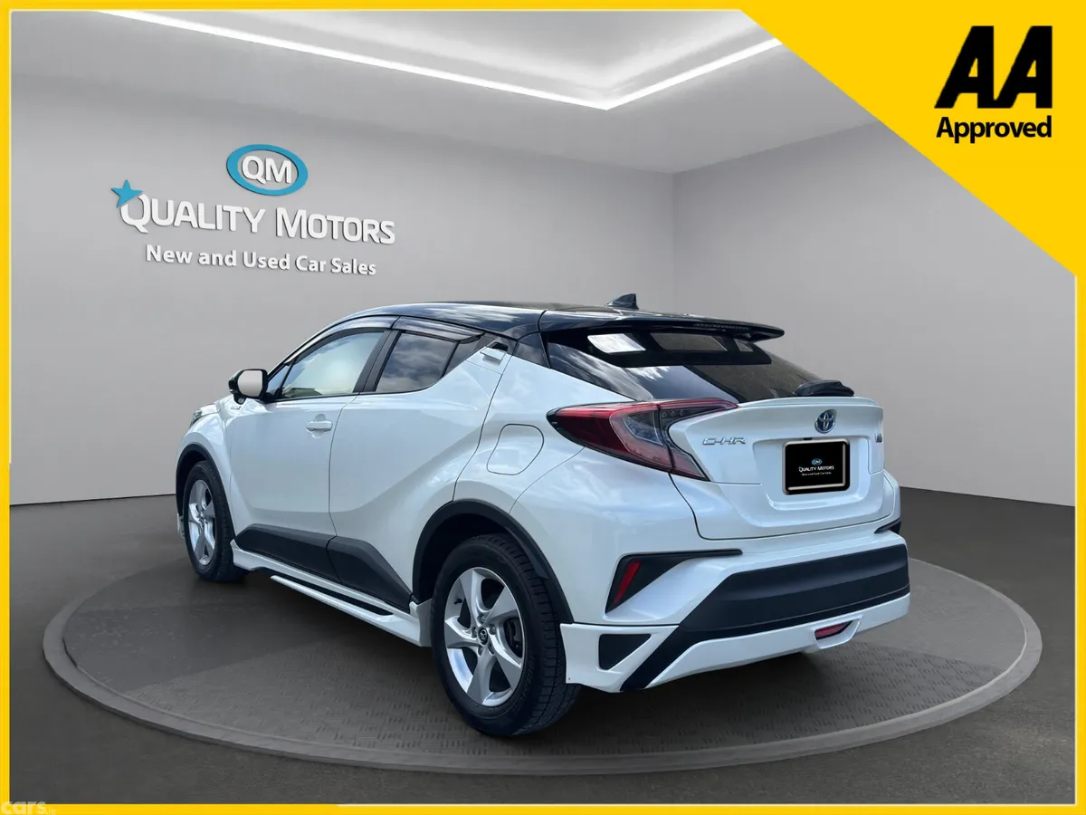 Toyota C-HR SUV, Petrol Hybrid, 2019, White