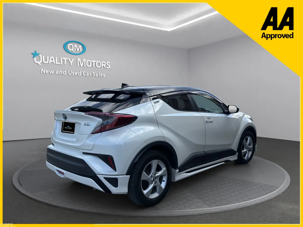Toyota C-HR SUV, Petrol Hybrid, 2019, White