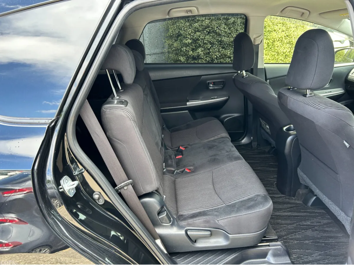 Toyota Prius MPV, Petrol Hybrid, 2016, Black