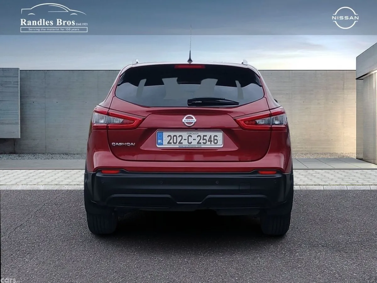 Nissan Qashqai MPV, Diesel, 2020, Red