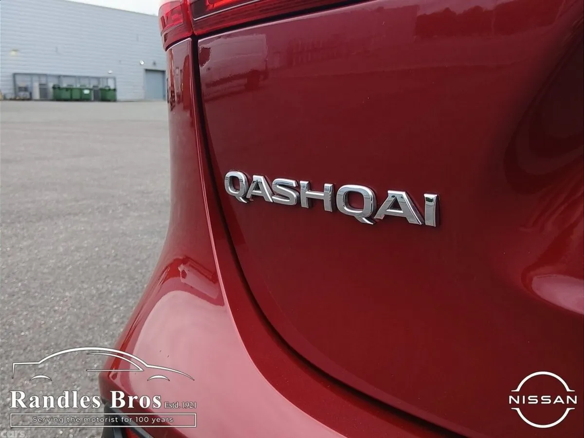 Nissan Qashqai MPV, Diesel, 2020, Red