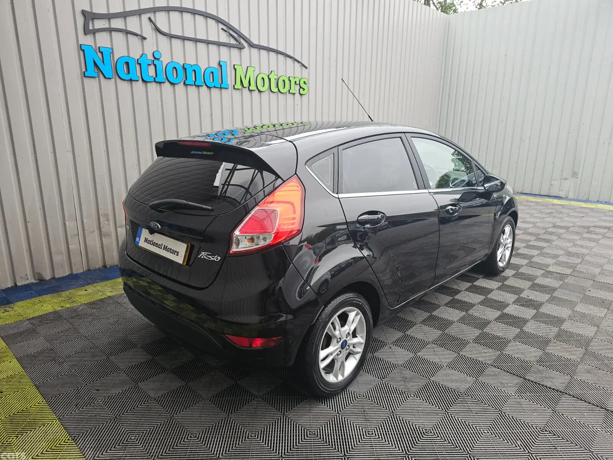 Ford Fiesta Hatchback, Petrol, 2017, Black