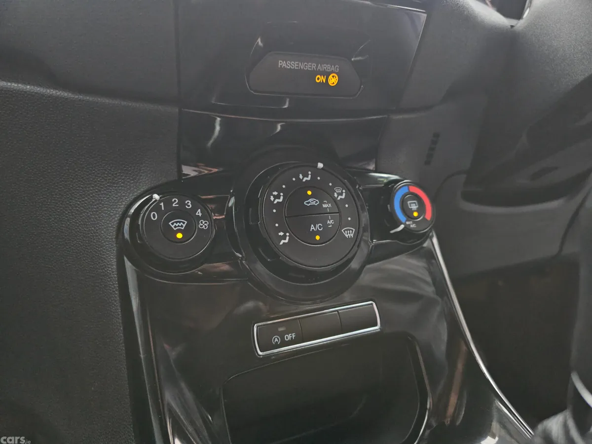 Ford Fiesta Hatchback, Petrol, 2017, Black