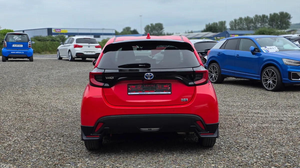 Toyota Yaris Hatchback, Petrol Hybrid, 2021, Red