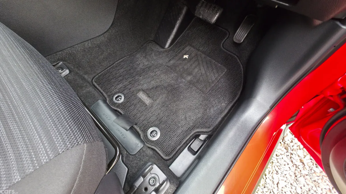 Toyota Yaris Hatchback, Petrol Hybrid, 2021, Red