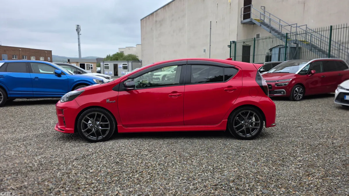 Toyota Aqua Hatchback, Petrol Hybrid, 2019, Red