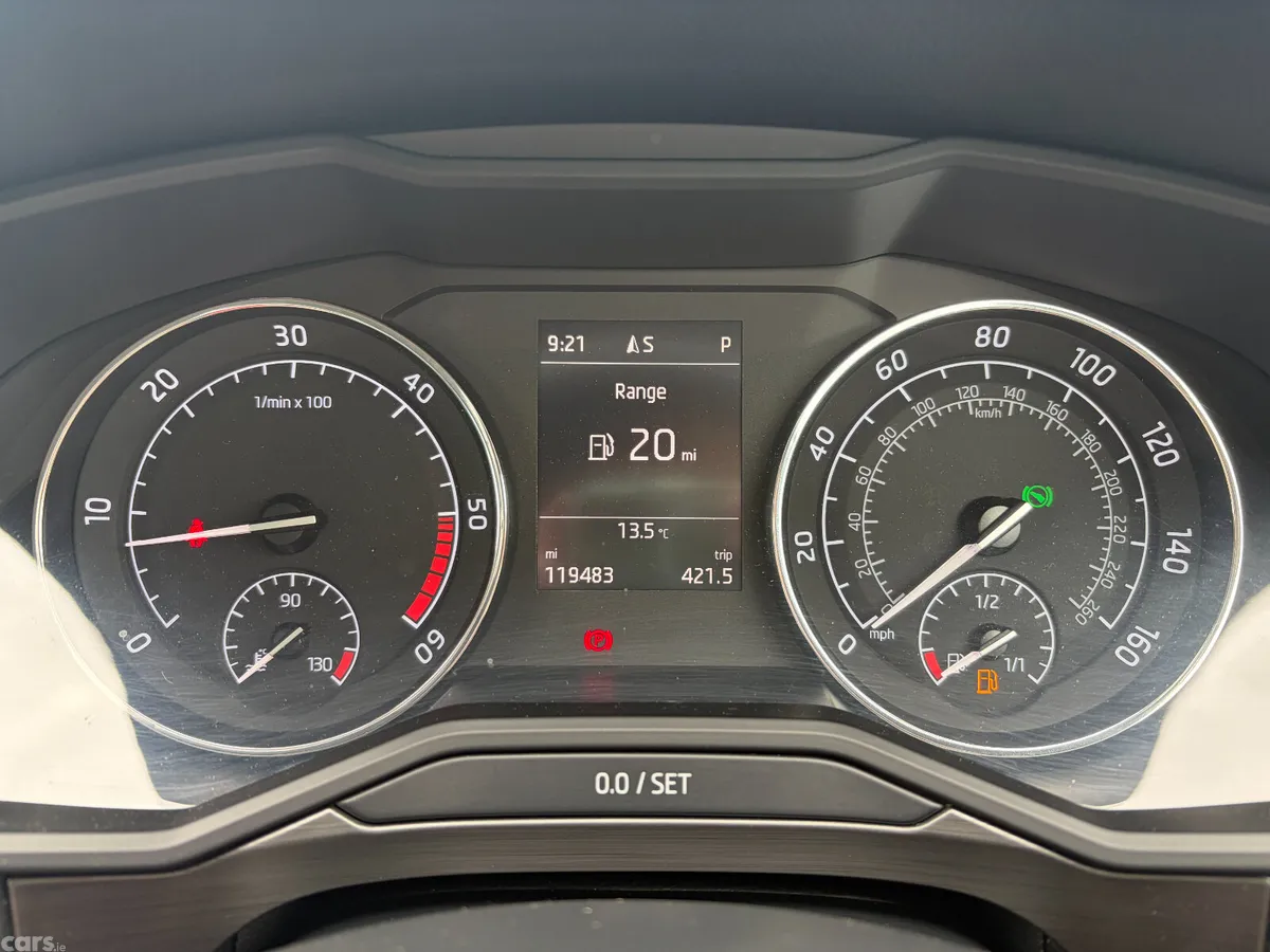 Skoda Superb Hatchback, Diesel, 2016, Brown