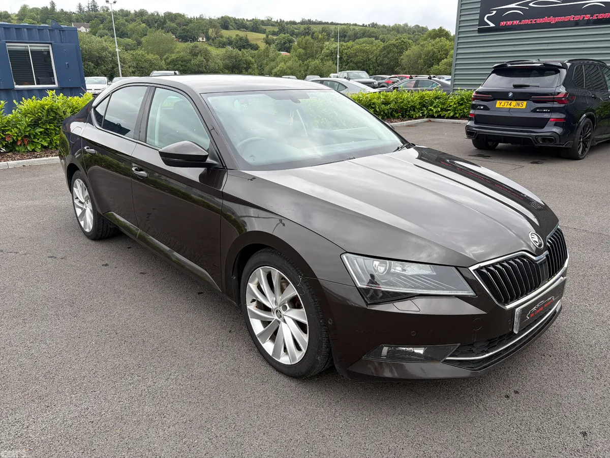 Skoda Superb Hatchback, Diesel, 2016, Brown