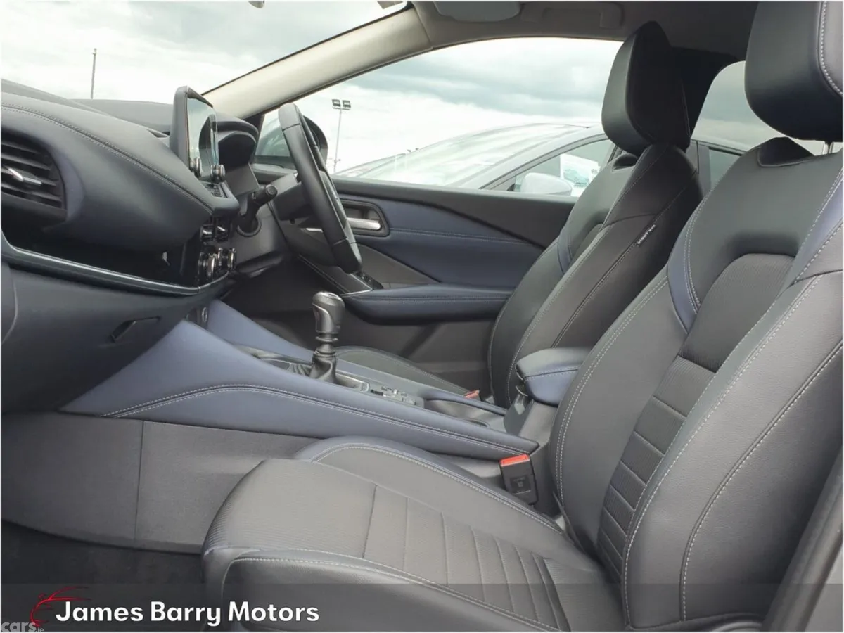Nissan Qashqai MPV, Petrol, 2022, Grey