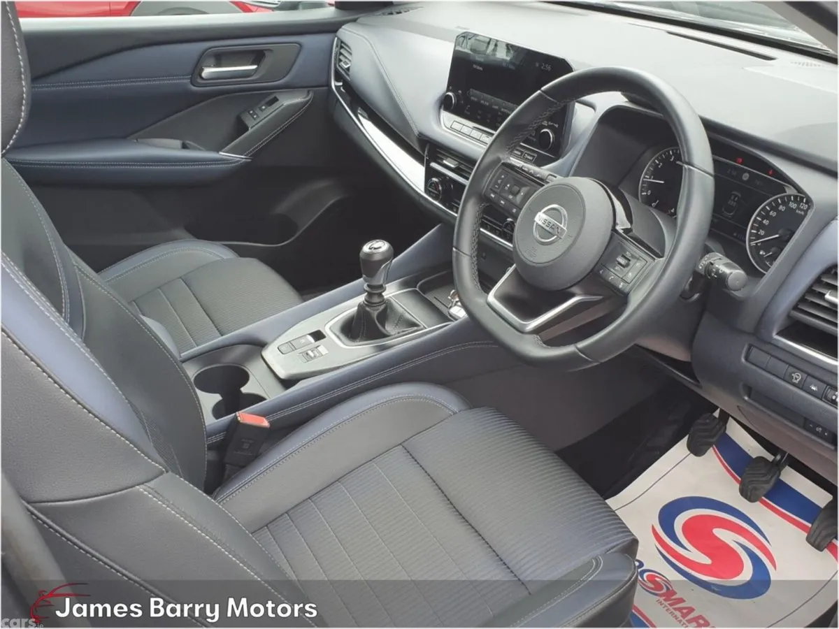 Nissan Qashqai MPV, Petrol, 2022, Grey