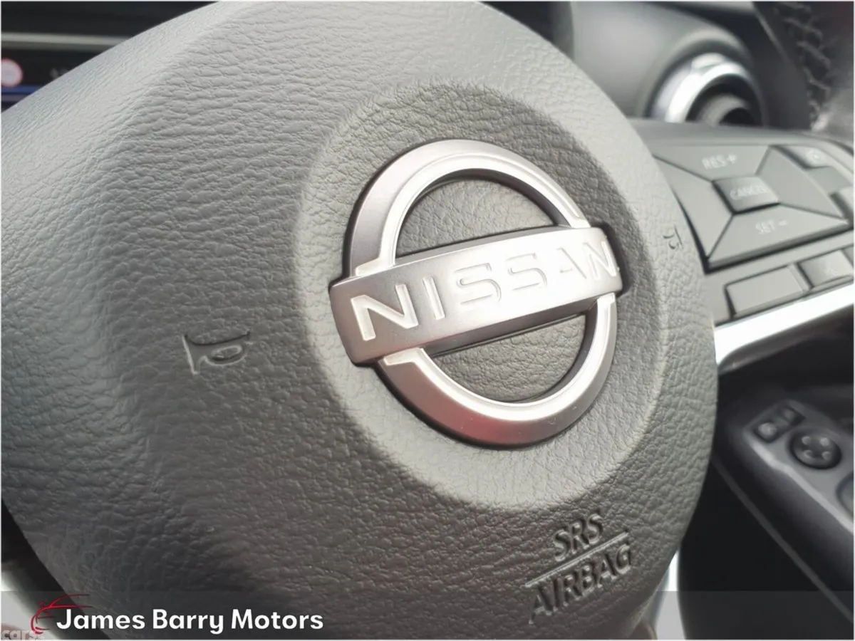 Nissan Juke SUV, Petrol, 2023, Red