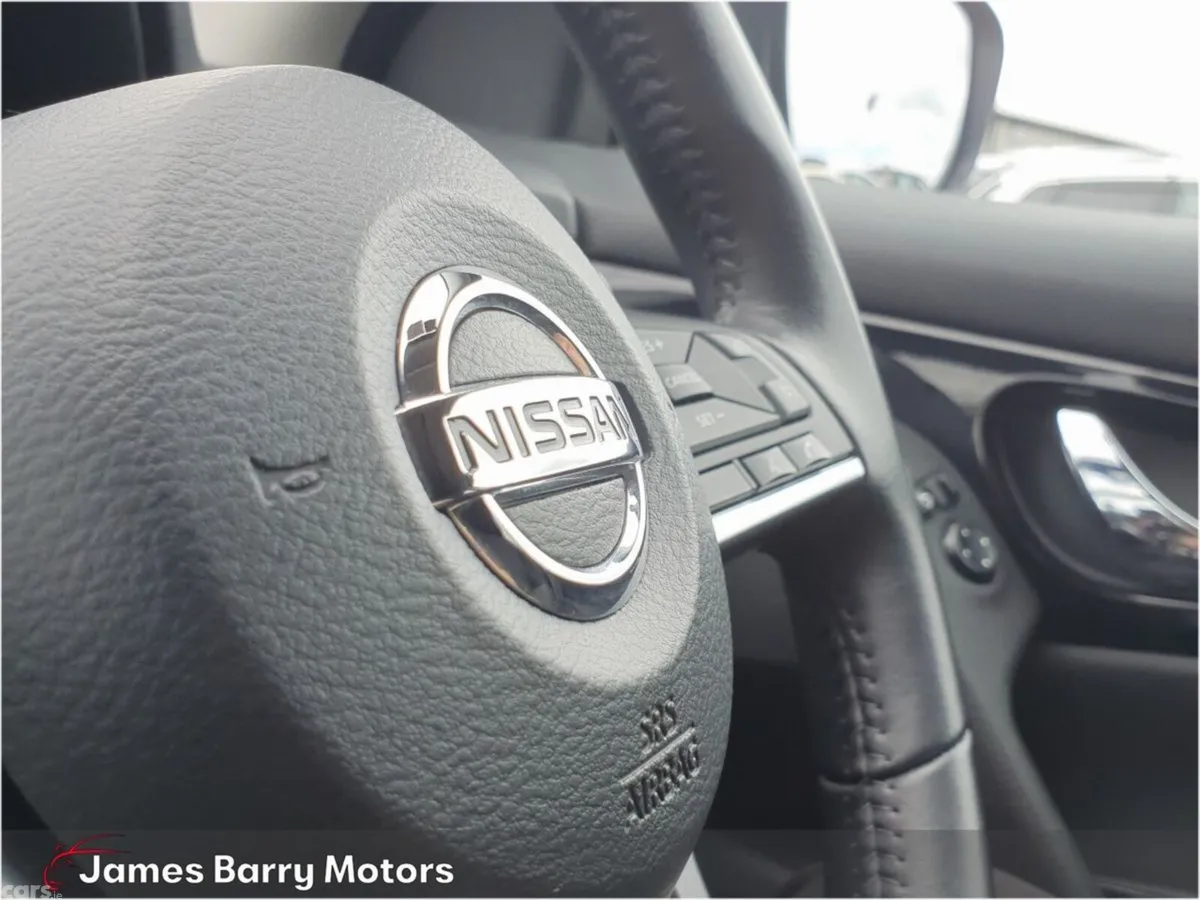 Nissan Qashqai MPV, Petrol, 2020, Blue