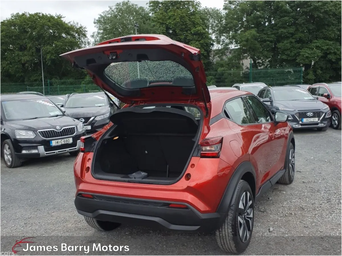 Nissan Juke SUV, Petrol, 2024, Red