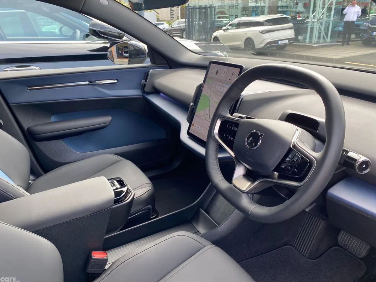 Volvo EX30 SUV, Electric, 2025, Black