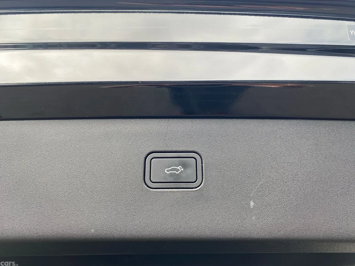 Volvo EX30 SUV, Electric, 2025, Black