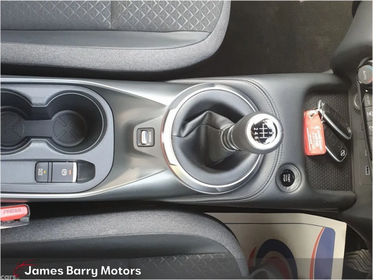Nissan Juke SUV, Petrol, 2025, Blue