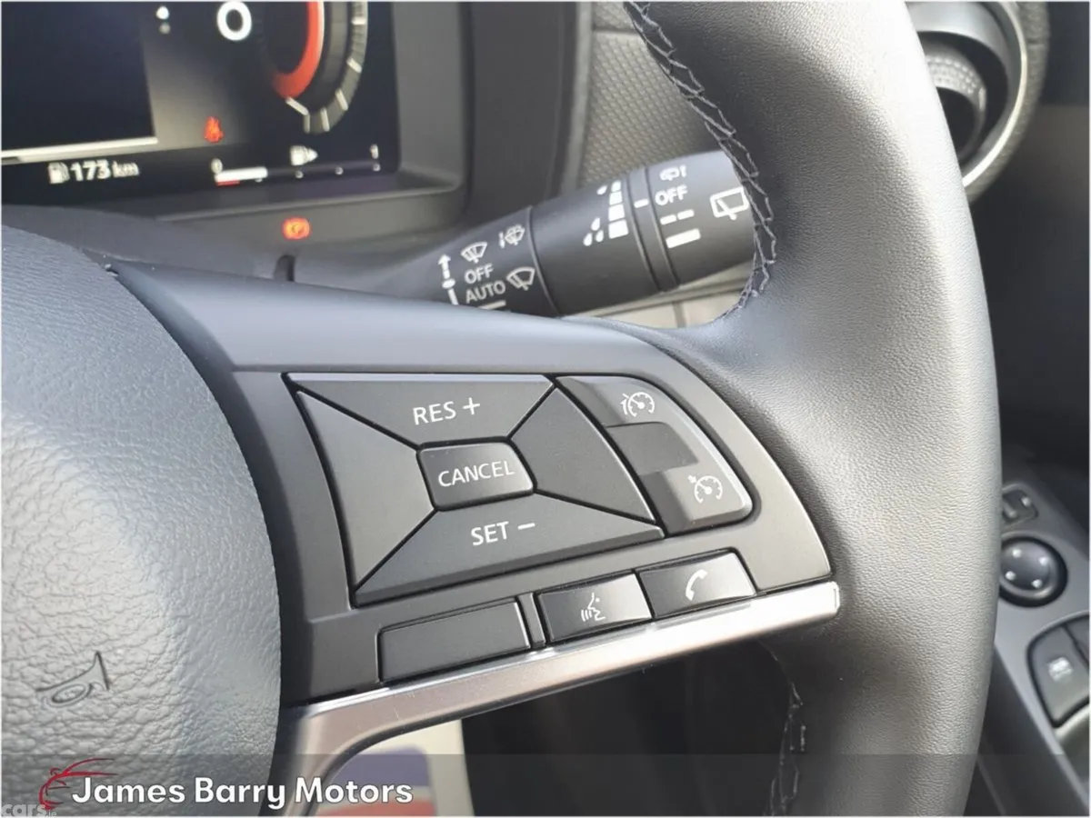 Nissan Juke SUV, Petrol, 2025, Blue