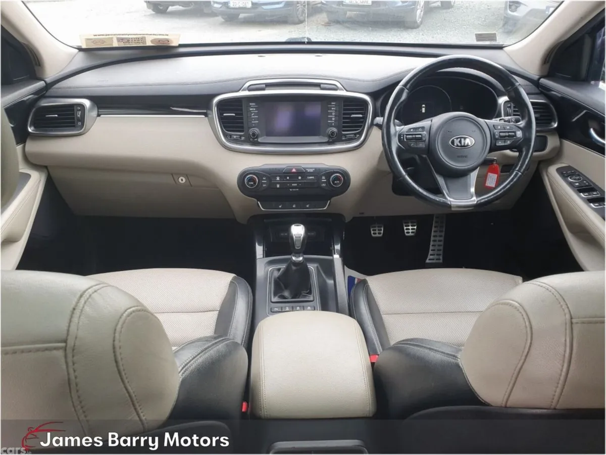 Kia Sorento SUV, Diesel, 2018, Red