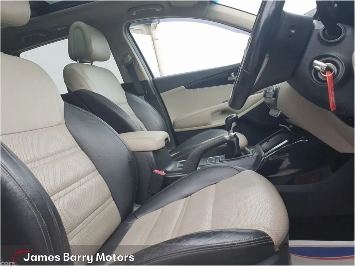 Kia Sorento SUV, Diesel, 2018, Red
