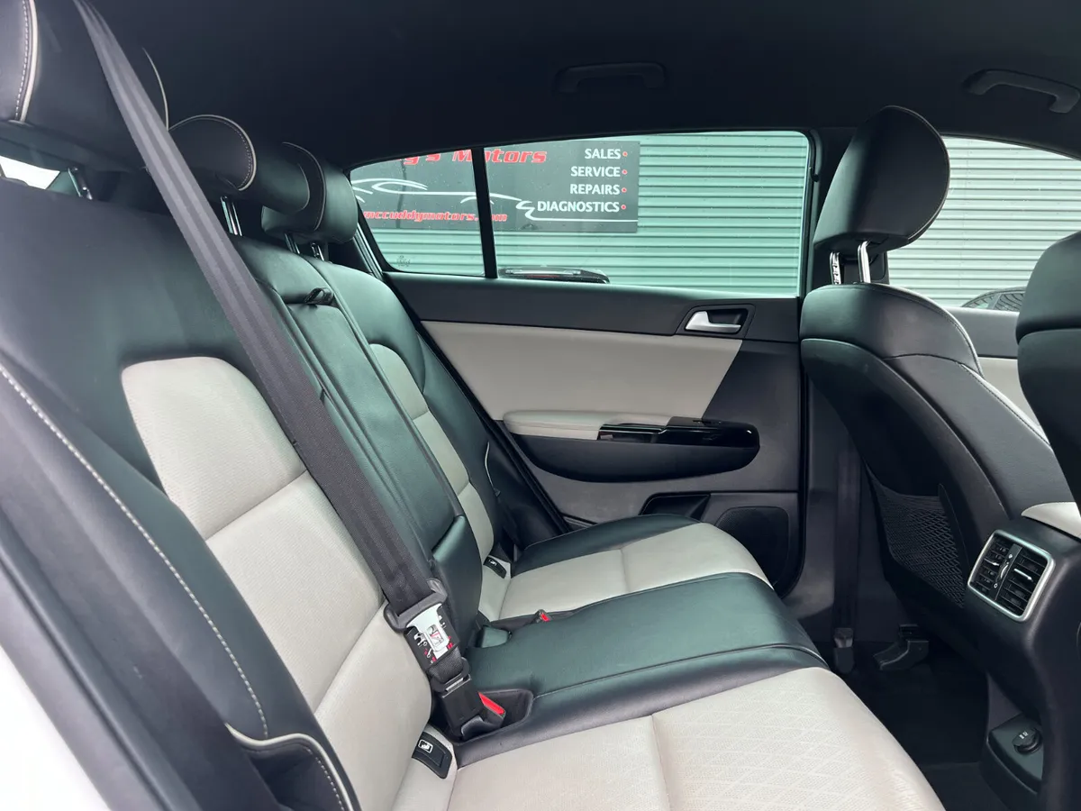 Kia Sportage SUV, Diesel, 2018, White