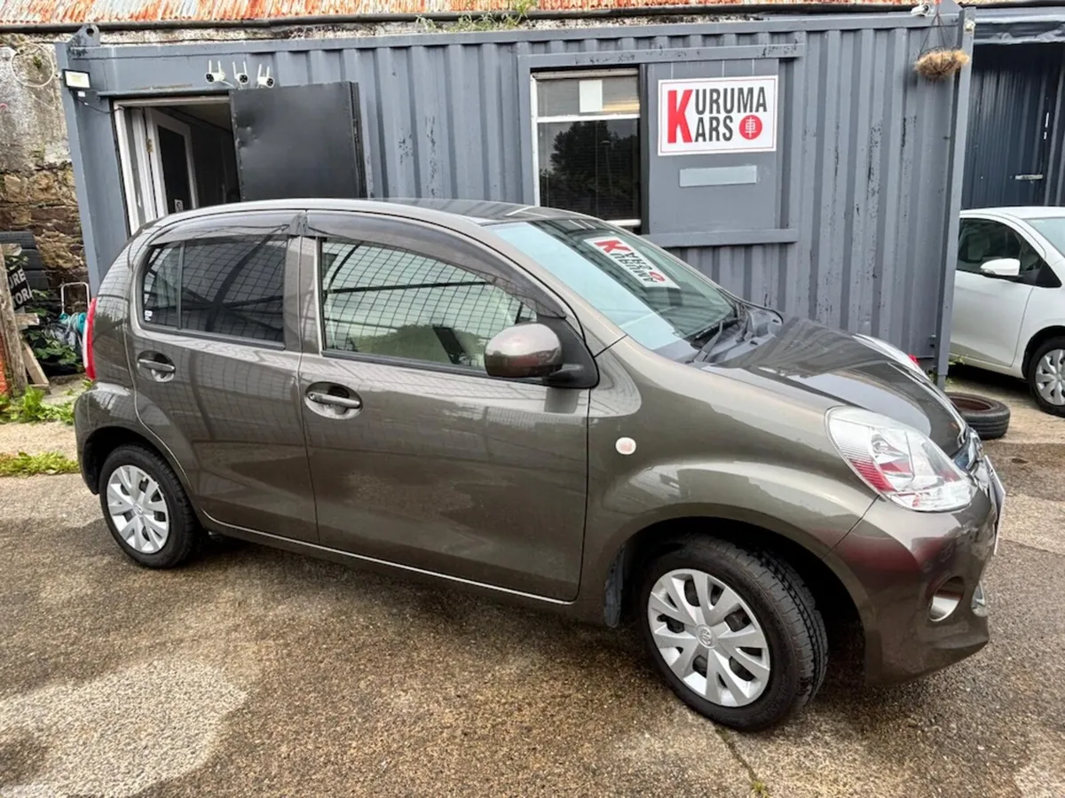 Toyota Passo Hatchback, Petrol, 2015, Green